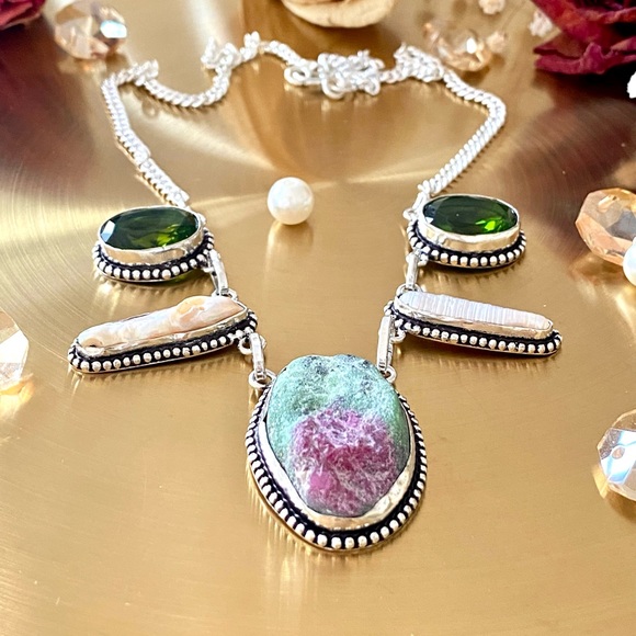 Rough Ruby Zoisite, Biwa Pearl And Peridot Necklace - Picture 2 of 10